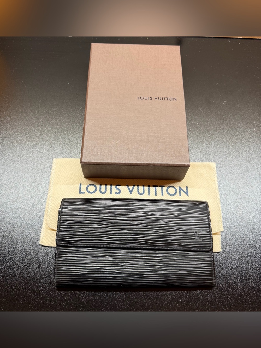 Louis Vuitton Black Epi Sarah Wallet